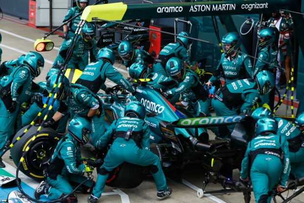 Fernando Alonso Aston Martin Aston Martin F1 ~Fernando Alonso (Aston Martin) ~ Fernando Alonso Aston Martin Aston Martin F1 ~Fernando Alonso (Aston Martin) ~