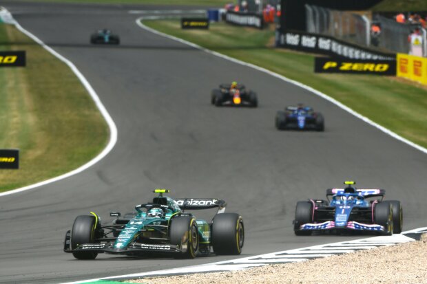 Fernando Alonso Pierre Gasly Aston Martin Aston Martin F1Alpine Alpine F1 ~Fernando Alonso (Aston Martin) und Pierre Gasly (Alpine) ~ 