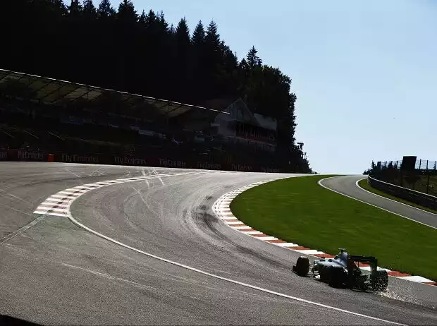 Eau Rouge Titel-Bild zur News: Eau Rouge