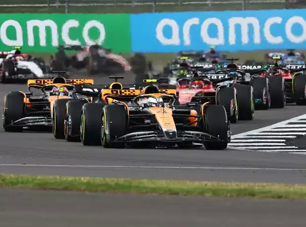 Lando Norris, Max Verstappen, Oscar Piastri, Charles Leclerc, George Russell Titel-Bild zur News: Lando Norris, Max Verstappen, Oscar Piastri, Charles Leclerc, George Russell