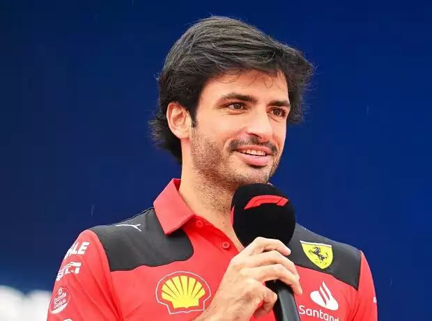 Carlos Sainz will in Budapest seinen verstorbenen Großvater mit einem Podium ehren Titel-Bild zur News: Carlos Sainz will in Budapest seinen verstorbenen Großvater mit einem Podium ehren