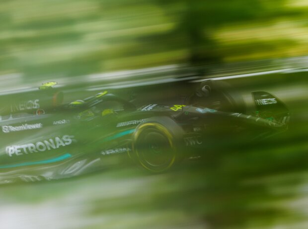 Titel-Bild zur News: Lewis Hamilton (Mercedes W14) beim Formel-1-Training in Budapest 2023