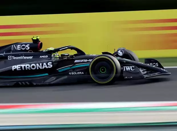Lewis Hamilton im Mercedes W14 beim Formel-1-Freitagstraining in Ungarn 2023 Titel-Bild zur News: Lewis Hamilton im Mercedes W14 beim Formel-1-Freitagstraining in Ungarn 2023