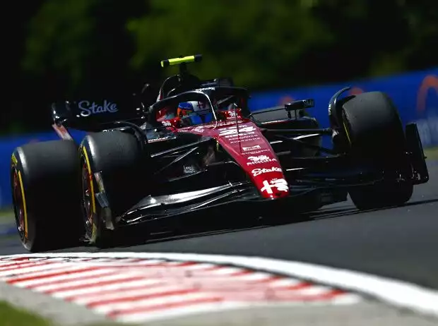 Titel-Bild zur News: Guanyu Zhou beim Formel-1-Rennen in Ungarn 2023