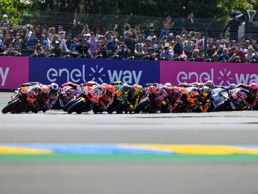 Start zum GP Frankreich 2023 in Le Mans: Marc Marquez führt