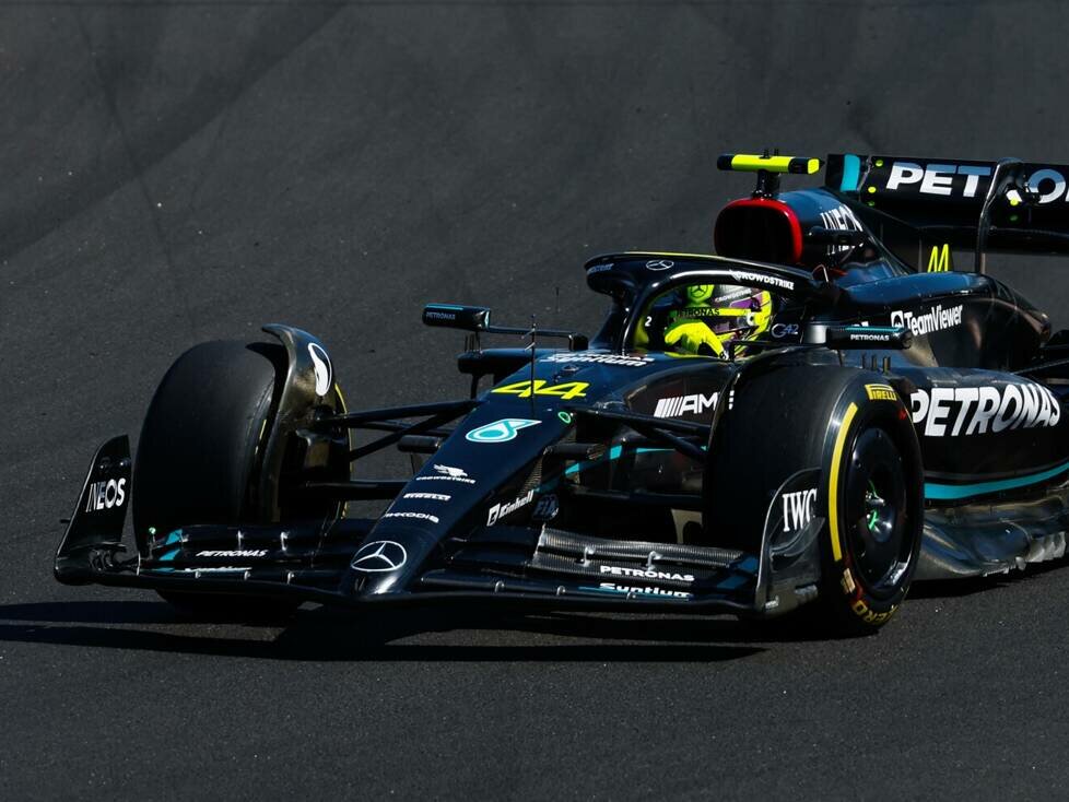Lewis Hamilton im Mercedes W14 beim Formel-1-Rennen in Ungarn 2023