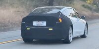 Bild zum Inhalt: Facelift: Tesla Model 3 Project Highland auf US-Highway gesichtet