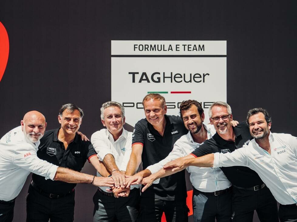 Jeff Dodds (Chief Executive Officer Formel E), Michael Steiner (Vorstand Forschung und Entwicklung der Porsche AG), Alejandro Agag (Gründer und Chairman Formel E), Oliver Blume (Vorstandsvorsitzender der Porsche AG), Alberto Longo (Co-Founder und Chief Ch