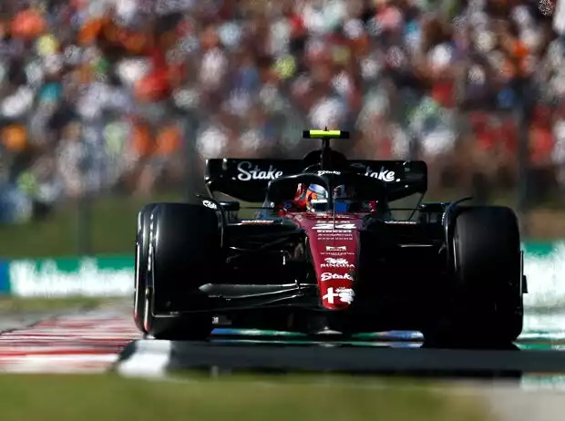 Titel-Bild zur News: Guanyu Zhou (Alfa Romeo) beim Formel-1-Rennen in Ungarn 2023