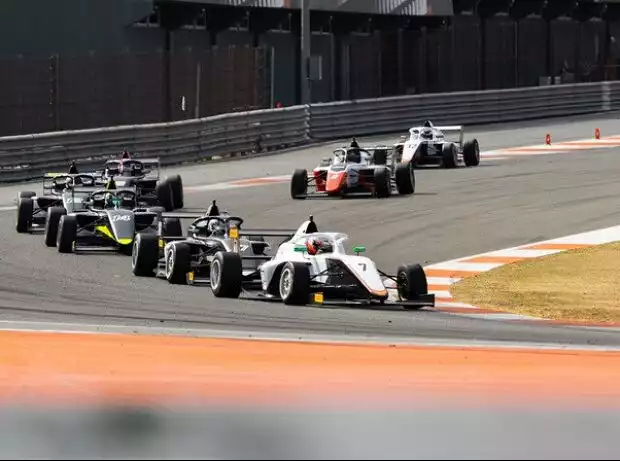 Formula Winter Series in Valencia Titel-Bild zur News: Formula Winter Series in Valencia