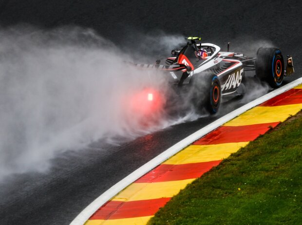 Titel-Bild zur News: Nico Hülkenberg im Haas VF-23 beim Formel-1-Qualifying 2023 in Spa