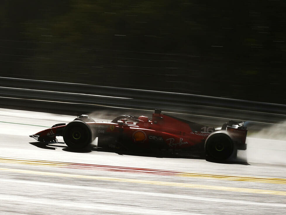 Charles Leclerc (Ferrari SF-23) beim Qualifying zum Formel-1-Rennen in Belgien 2023