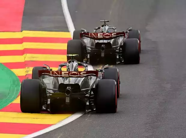 George Russell vor Lewis Hamilton im Sprint-Shootout beim Formel-1-Rennen in Belgien 2023 Titel-Bild zur News: George Russell vor Lewis Hamilton im Sprint-Shootout beim Formel-1-Rennen in Belgien 2023