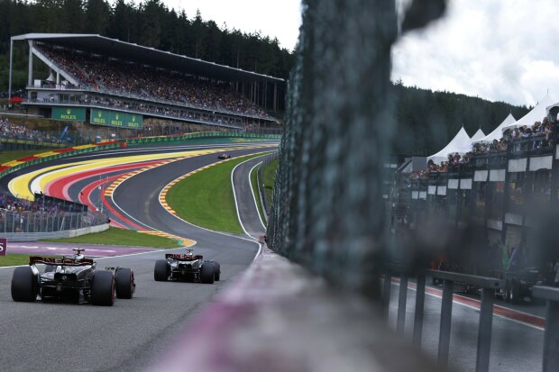 George Russell Lewis Hamilton Mercedes Mercedes F1 ~George Russell (Mercedes) und Lewis Hamilton (Mercedes) ~ 
