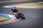 Danilo Petrucci hinter Toprak Razgatlioglu