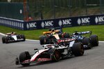 Kevin Magnussen (Haas), Esteban Ocon (Alpine) und Lando Norris (McLaren) 