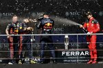 Sergio Perez (Red Bull), Max Verstappen (Red Bull) und Charles Leclerc (Ferrari) 