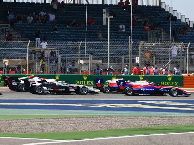 Formel-3-Start Titel-Bild zur News: Formel-3-Start