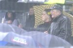 Fans im Regen