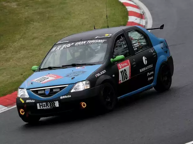 Ollis Garage Racing holt den alten Dacia Logan von den 24h Nürburgring 2021 zurück Titel-Bild zur News: Ollis Garage Racing holt den alten Dacia Logan von den 24h Nürburgring 2021 zurück