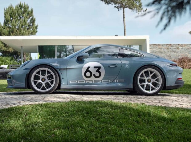 Titel-Bild zur News: Porsche 911 S/T (2023)