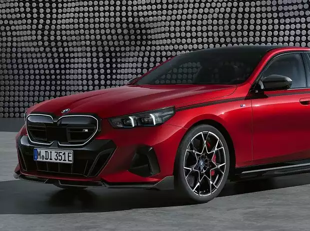 BMW M Performance Parts für neue 5er Limousine und den i5 Titel-Bild zur News: BMW M Performance Parts für neue 5er Limousine und den i5