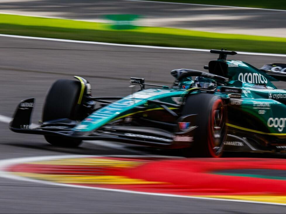 Lance Stroll im Aston Martin AMR23 beim Formel-1-Rennen in Spa 2023