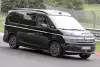 Bild zum Inhalt: VW T7 Multivan California (2024) testet auf dem Nürburgring