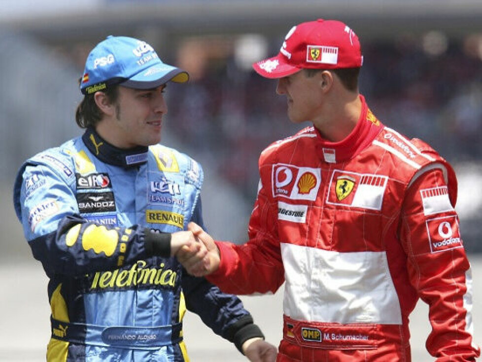 Fernando Alonso (Renault) und Michael Schumacher (Ferrari) vor dem Formel-1-Saisonfinale 2006 in Brasilien