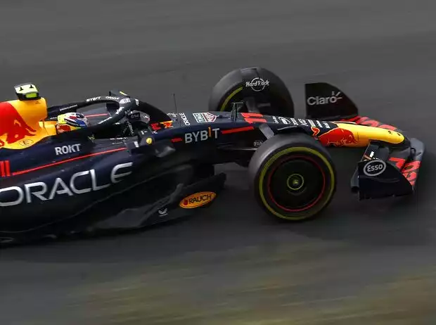 Sergio Perez im Red Bull RB19 beim Formel-1-Rennen in Zandvoort 2023 Titel-Bild zur News: Sergio Perez im Red Bull RB19 beim Formel-1-Rennen in Zandvoort 2023