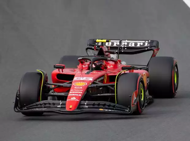 Carlos Sainz (Ferrari SF-23) im Training zum Formel-1-Rennen in Zandvoort 2023 Titel-Bild zur News: Carlos Sainz (Ferrari SF-23) im Training zum Formel-1-Rennen in Zandvoort 2023
