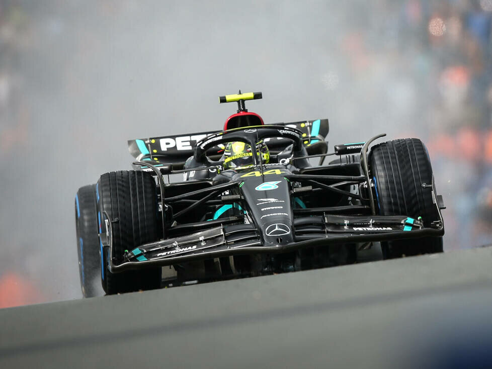 Lewis Hamilton (Mercedes W14) beim Formel-1-Qualifying in Zandvoort 2023