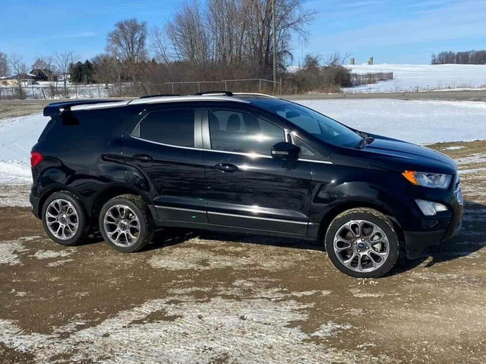 Ford EcoSport mit 6 Rädern