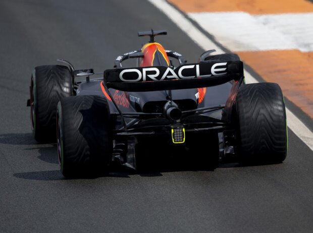 Titel-Bild zur News: Max Verstappen (Red Bull RB19) beim Formel-1-Rennen in Zandvoort 2023