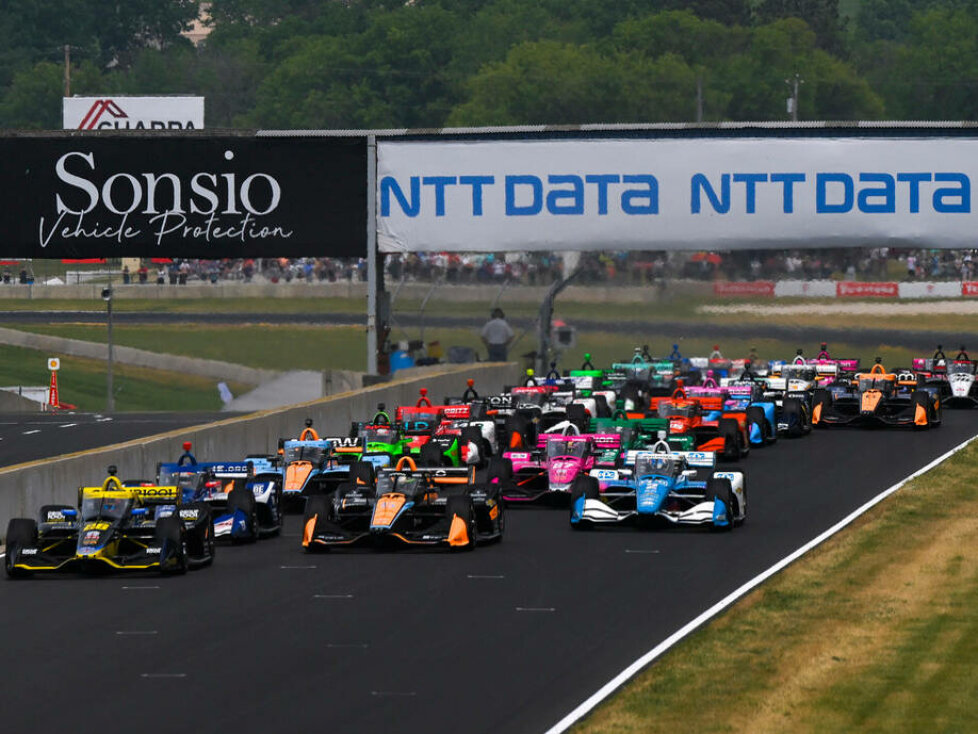 Start zum IndyCar-Rennen auf der Rennstrecke Road America in Elkhart Lake 2023