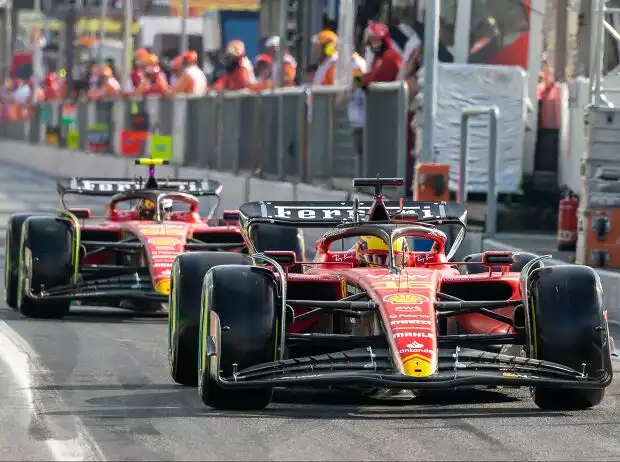 Charles Leclerc im Ferrari SF-23 vor Teamkollege Carlos Sainz im Formel-1-Qualifying in Monza Titel-Bild zur News: Charles Leclerc im Ferrari SF-23 vor Teamkollege Carlos Sainz im Formel-1-Qualifying in Monza