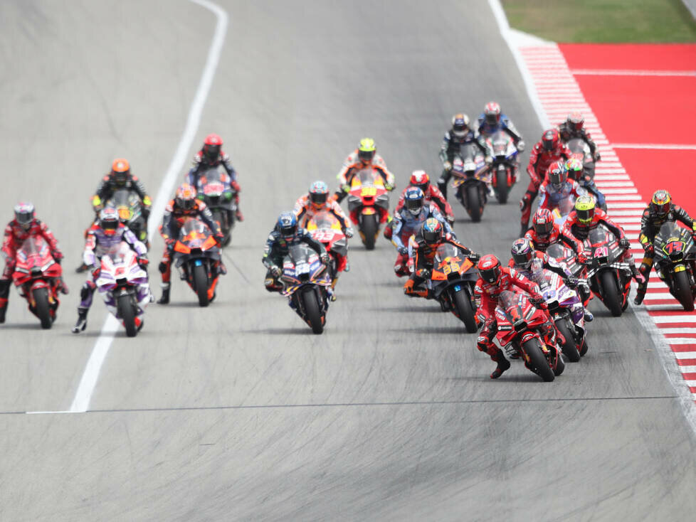 Start zum GP Katalonien 2023 in Barcelona: Francesco Bagnaia führt