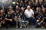 Christian Horner, Max Verstappen (Red Bull), Helmut Marko und Sergio Perez (Red Bull) 