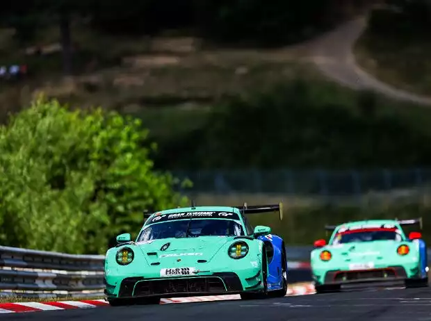 Porsche 911 GT3 R von Falken Motorsports auf der Nürburgring-Nordschleife Titel-Bild zur News: Porsche 911 GT3 R von Falken Motorsports auf der Nürburgring-Nordschleife