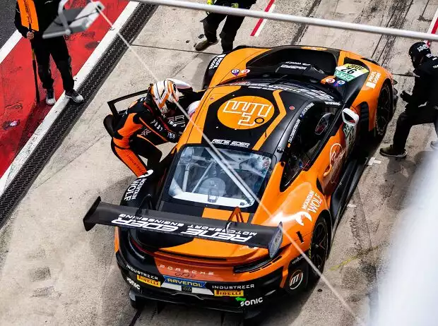 Tim Zimmermann beendet mit Huber Racing die Saison 2023 im ADAC GT Masters Titel-Bild zur News: Tim Zimmermann beendet mit Huber Racing die Saison 2023 im ADAC GT Masters