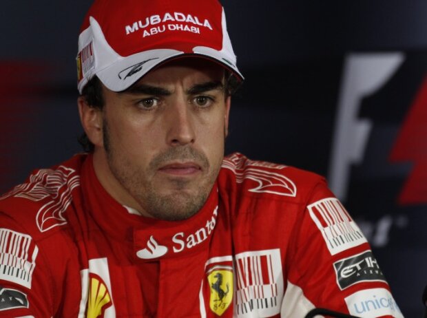Titel-Bild zur News: Fernando Alonso beim Formel-1-Finale 2010 in Abu Dhabi