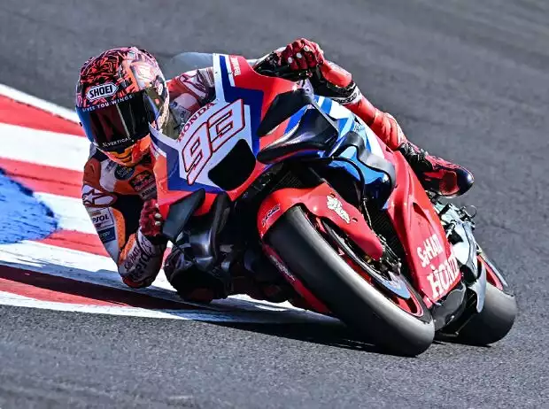 Marc Marquez auf dem ersten Honda-Prototypen für 2024 Titel-Bild zur News: Marc Marquez auf dem ersten Honda-Prototypen für 2024