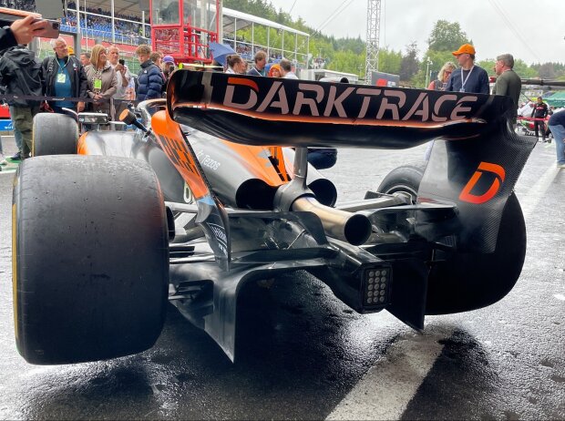 McLaren MCL23, Heckflügel, Beam-Wing McLaren MCL23, Heckflügel, Beam-Wing