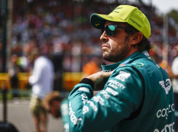 Titel-Bild zur News: Fernando Alonso (Aston Martin)