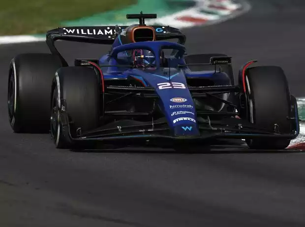 Alexander Albon im Williams FW45 beim Formel-1-Rennen in Monza 2023 Titel-Bild zur News: Alexander Albon im Williams FW45 beim Formel-1-Rennen in Monza 2023