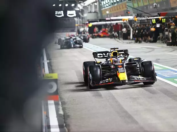 Max Verstappen beim Formel-1-Rennen 2023 in Singapur Titel-Bild zur News: Max Verstappen beim Formel-1-Rennen 2023 in Singapur