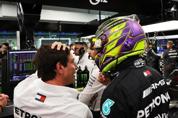 Lewis Hamilton Toto Wolff Mercedes Mercedes F1 ~Lewis Hamilton (Mercedes) und Toto Wolff ~ 