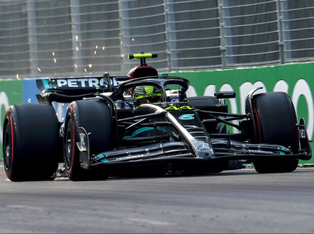 Titel-Bild zur News: Lewis Hamilton beim Formel-1-Rennen 2023 in Singapur