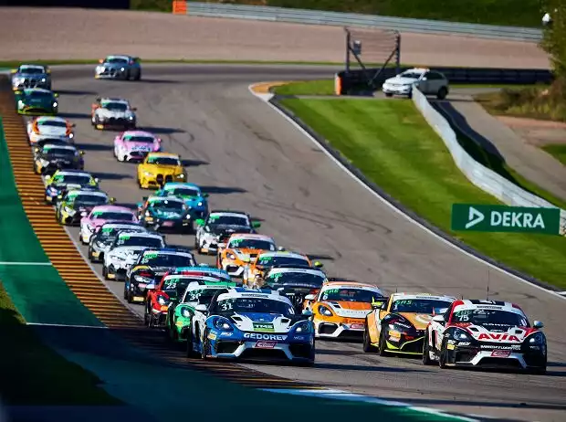ADAC GT4 Germany Sachsnring 2023, Startformation Titel-Bild zur News: ADAC GT4 Germany Sachsnring 2023, Startformation