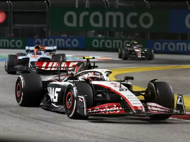 Nico Hülkenberg im Haas VF-23 beim Formel-1-Rennen in Singapur 2023 Titel-Bild zur News: Nico Hülkenberg im Haas VF-23 beim Formel-1-Rennen in Singapur 2023